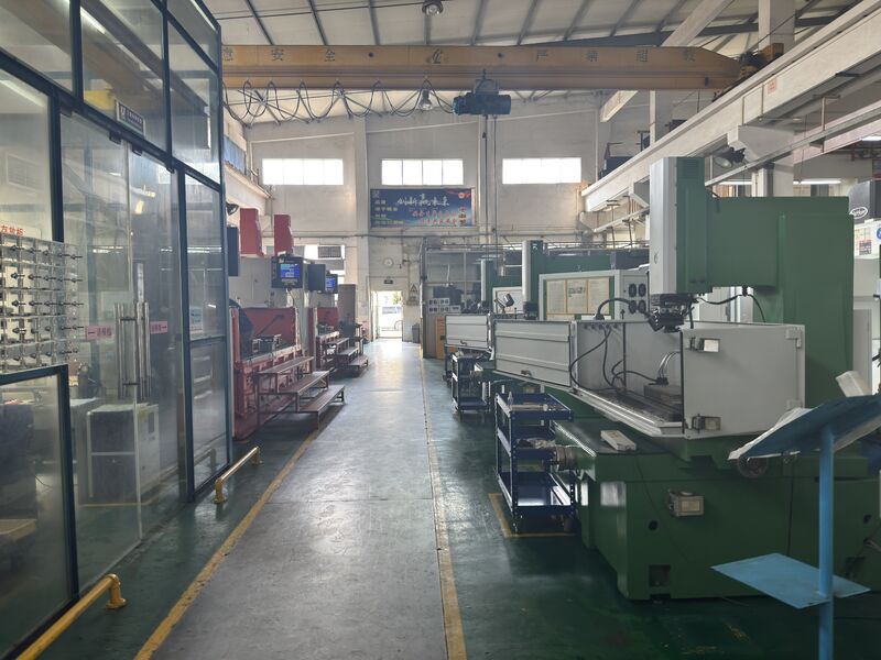 Guangzhou Starlink Mold Co.,Ltd. manufacturer production line