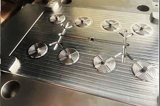 Good price Transparent and White Medical Mold Design 3D/2D for Moldmaster Hot Runner Systems online